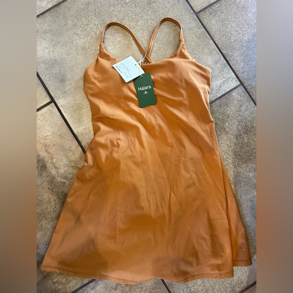 NWT Halara Softlyzero tennis dress